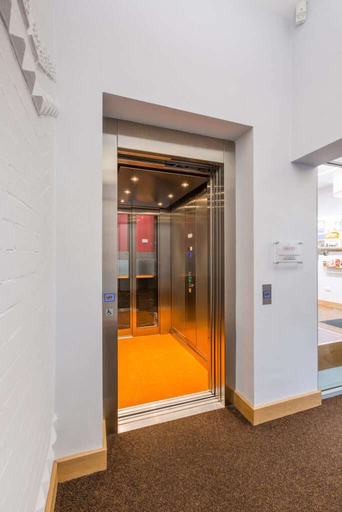 Grand Theatre, Leeds