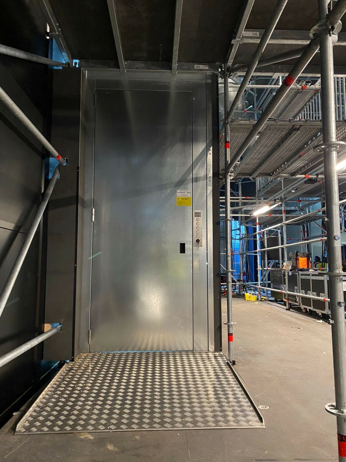 ABBA Voyage, Goods Trolley Lift